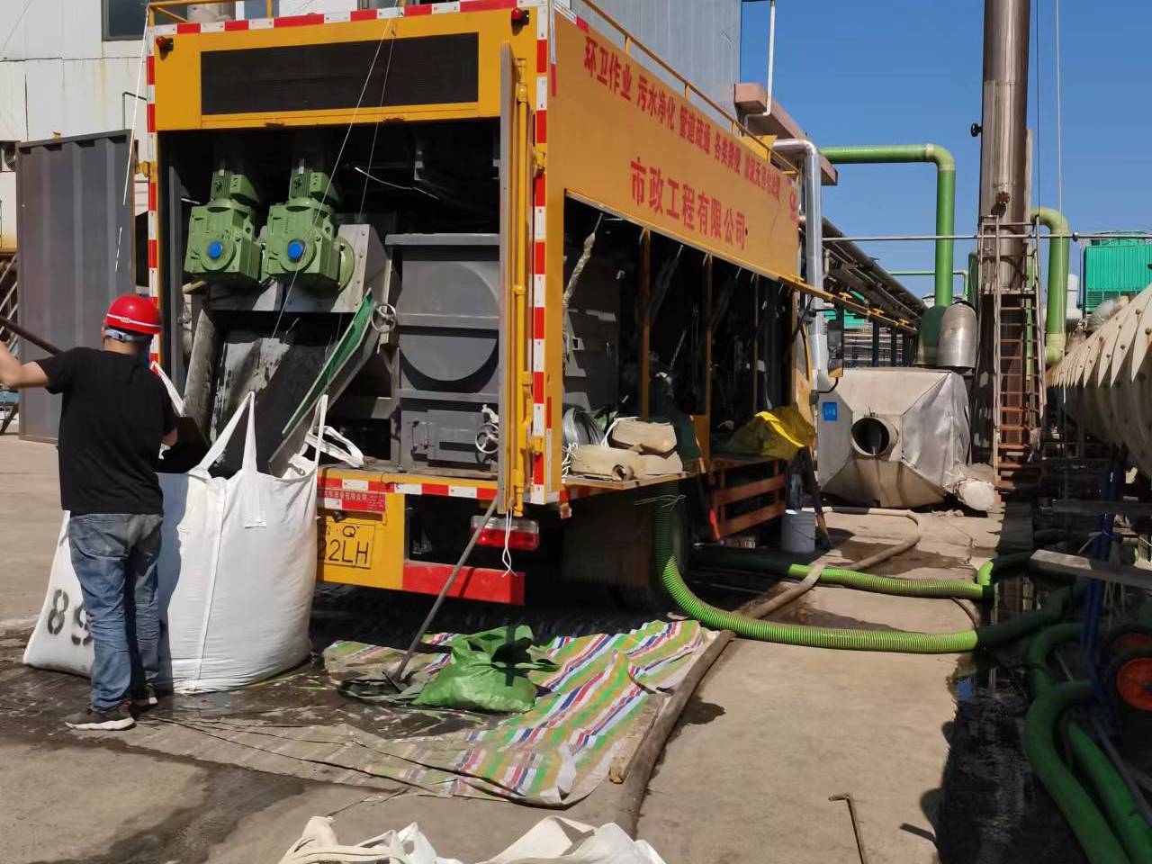 江干淤泥压干处理